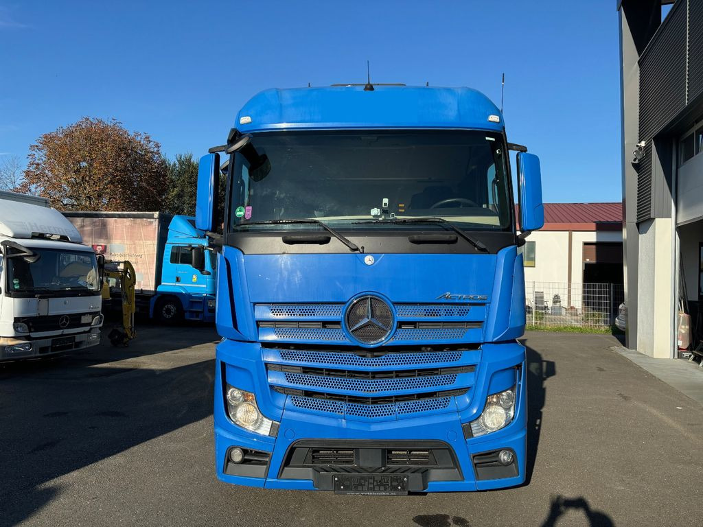 Mercedes-Benz 1836 - Tracteur routier: photos 3 Mercedes-Benz 1836 - Tracteur routier: photos 3