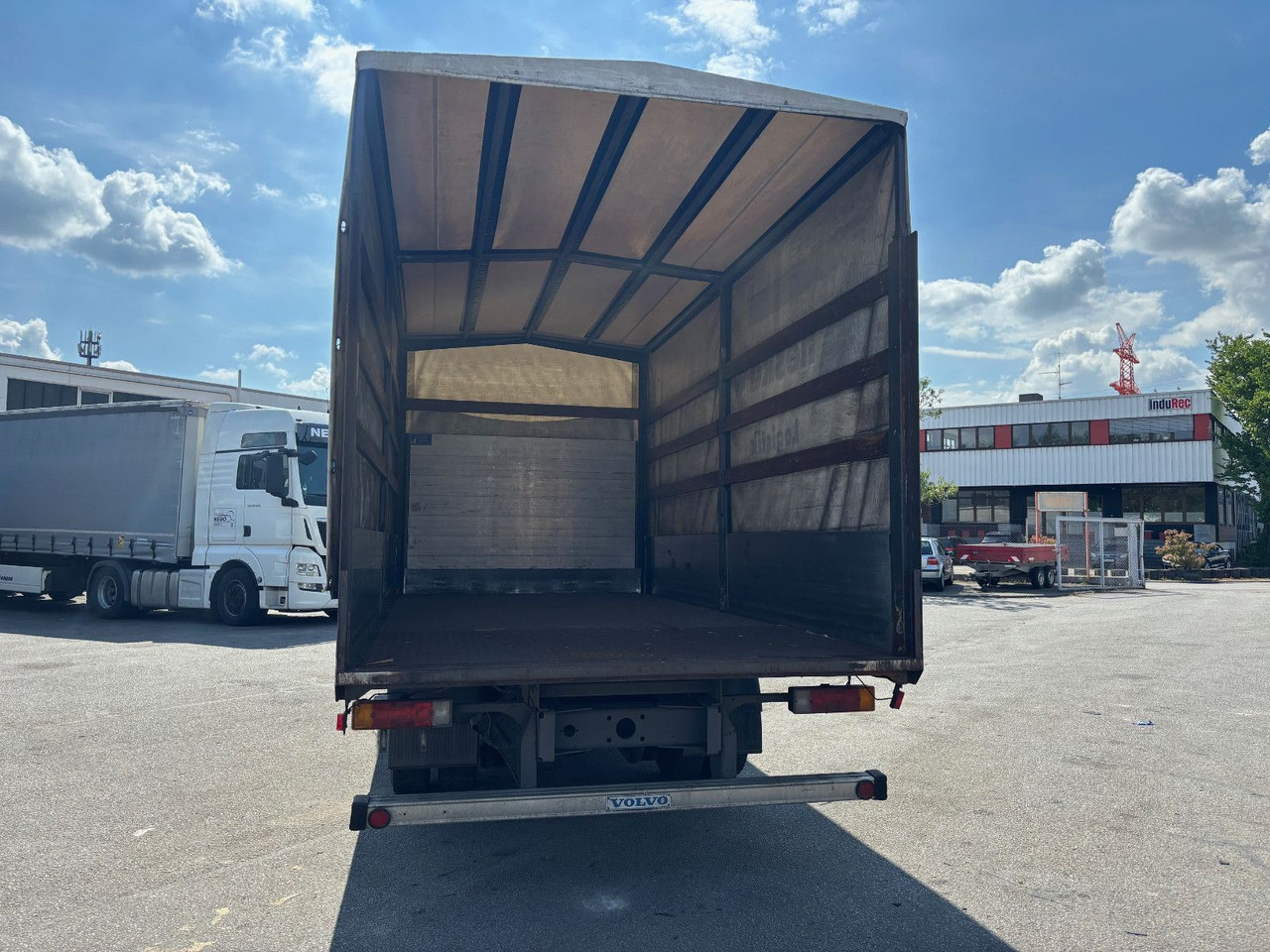 Volvo FL6 Klima/Luftfederung — crédit-bail Volvo FL6 Klima/Luftfederung: photos 6 Volvo FL6 Klima/Luftfederung — crédit-bail Volvo FL6 Klima/Luftfederung: photos 6