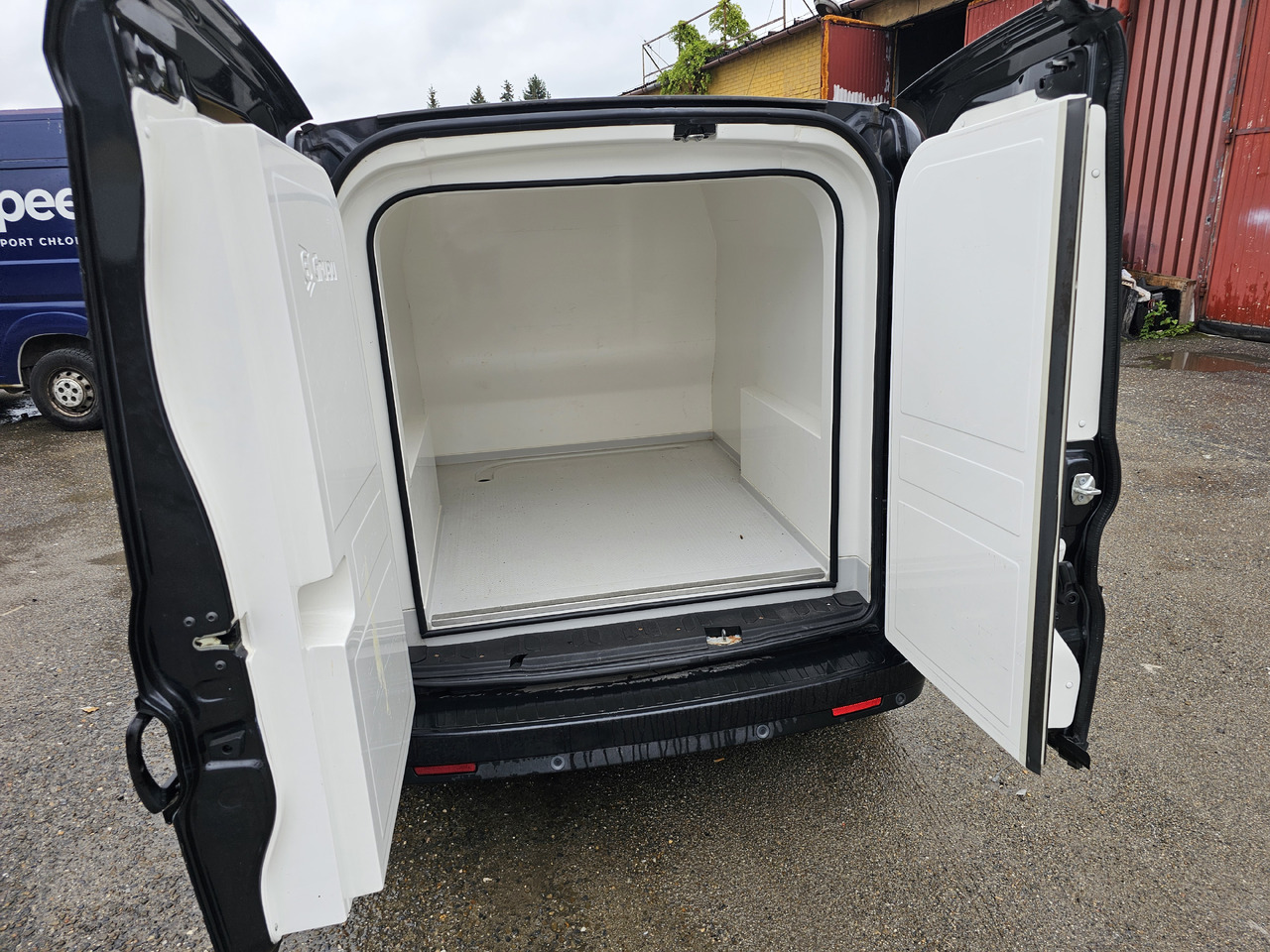 FIAT DOBLO CHLODNIA MROZNIA CARRIER KLIMA EURO6 - Utilitaire frigorifique: photos 1 FIAT DOBLO CHLODNIA MROZNIA CARRIER KLIMA EURO6 - Utilitaire frigorifique: photos 1