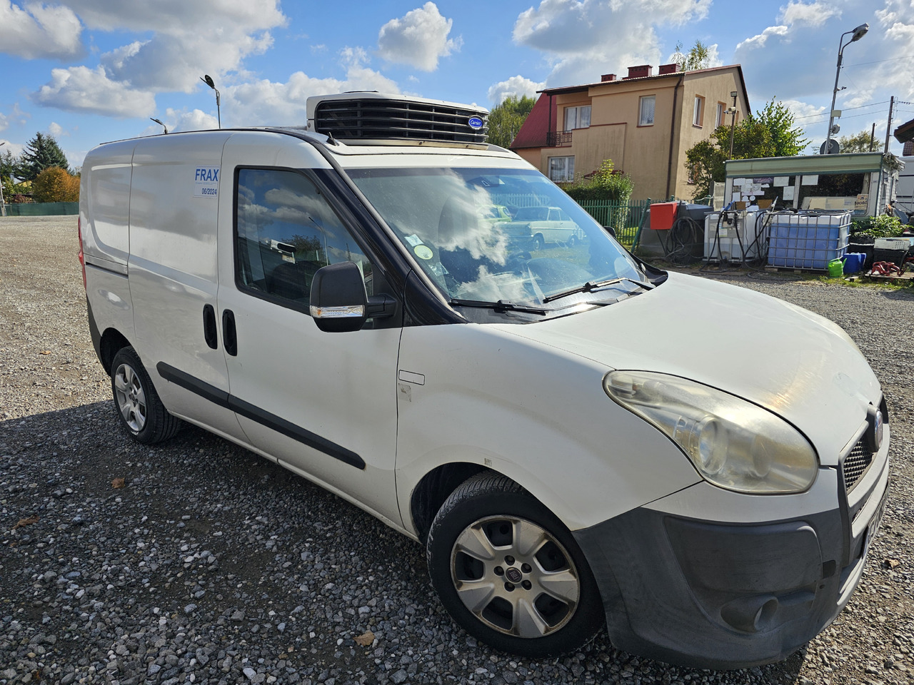Fiat Doblo chlodnia mroznia carrier +230v - 18 C euro5 - Utilitaire frigorifique: photos 3 Fiat Doblo chlodnia mroznia carrier +230v - 18 C euro5 - Utilitaire frigorifique: photos 3