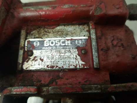 Case International 574 Bosch Fuel Pump 0460304162, 3136323r92, 3144381r91 - Pompe à carburant: photos 5 Case International 574 Bosch Fuel Pump 0460304162, 3136323r92, 3144381r91 - Pompe à carburant: photos 5