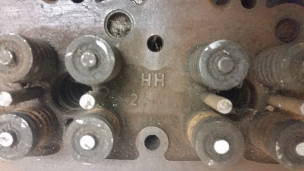 Cummins Engine Cylinder Head 3275441 - Culasse pour Tracteur agricole: photos 5 Cummins Engine Cylinder Head 3275441 - Culasse pour Tracteur agricole: photos 5