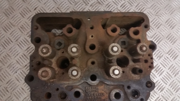 Cummins Nt855 Engine Cylinder Head 3007717, 3007718 - Culasse pour Tracteur agricole: photos 5 Cummins Nt855 Engine Cylinder Head 3007717, 3007718 - Culasse pour Tracteur agricole: photos 5