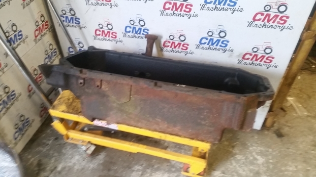 Deutz Agrotron 6.15 Engine Oil Pan, Sump 04801896 - Carter d'huile pour Tracteur agricole: photos 1 Deutz Agrotron 6.15 Engine Oil Pan, Sump 04801896 - Carter d'huile pour Tracteur agricole: photos 1