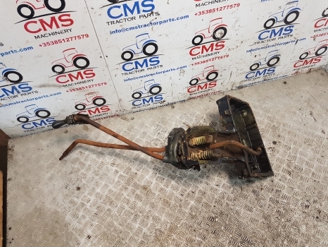 Deutz D7807c, D6806, D7206 Transmission Control Cover 04340681, 4340681r - Transmission pour Tracteur agricole: photos 5 Deutz D7807c, D6806, D7206 Transmission Control Cover 04340681, 4340681r - Transmission pour Tracteur agricole: photos 5