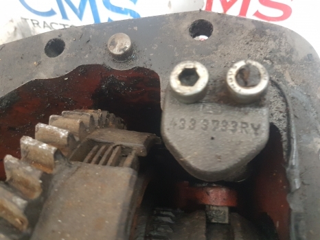Deutz Dx 3.90, Dx3.70, D7206, D7807 Fwd Drop Box Assy 04350572, 04333732 - Transmission pour Tracteur agricole: photos 5 Deutz Dx 3.90, Dx3.70, D7206, D7807 Fwd Drop Box Assy 04350572, 04333732 - Transmission pour Tracteur agricole: photos 5