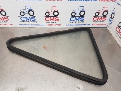 Fiat 1180 Cab Side Glass And Seal 5108674 - Fenêtre et pièces pour Tracteur agricole: photos 4 Fiat 1180 Cab Side Glass And Seal 5108674 - Fenêtre et pièces pour Tracteur agricole: photos 4