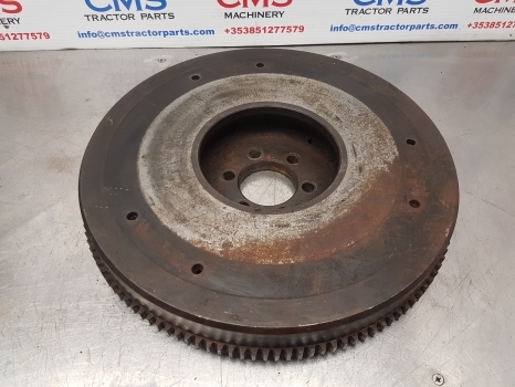 Ford 4100, 4200, 4410, 4500 Engine Flywheel E0nn6375fa, C7nn6375k, 86529653 - Volant moteur pour Tracteur agricole: photos 4 Ford 4100, 4200, 4410, 4500 Engine Flywheel E0nn6375fa, C7nn6375k, 86529653 - Volant moteur pour Tracteur agricole: photos 4