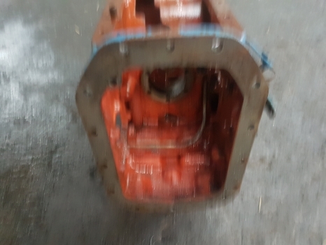 Ford 6610, 10 Series, 6710, 5610 Rear Axle Housing E1nn4024cb, E5nn4032ha - Essieu arrière pour Tracteur agricole: photos 3 Ford 6610, 10 Series, 6710, 5610 Rear Axle Housing E1nn4024cb, E5nn4032ha - Essieu arrière pour Tracteur agricole: photos 3