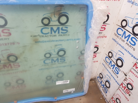 Ford 6635, 35, Tl,tla, Fiat L Series Front Windscreen 82003391 , 84283801 - Fenêtre et pièces: photos 3 Ford 6635, 35, Tl,tla, Fiat L Series Front Windscreen 82003391 , 84283801 - Fenêtre et pièces: photos 3
