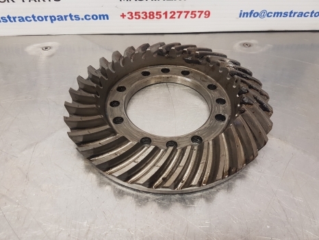 Ford 7840, 8240, 8340 Bevel Crown Gear Only 31t Car65705, 81863255 - Essieu avant pour Tracteur agricole: photos 1 Ford 7840, 8240, 8340 Bevel Crown Gear Only 31t Car65705, 81863255 - Essieu avant pour Tracteur agricole: photos 1