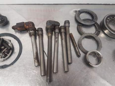 Ford New Holland 8160, Tm, 60 Series, Transmission Connector, Spacer 5162184 - Boîte de vitesse: photos 4 Ford New Holland 8160, Tm, 60 Series, Transmission Connector, Spacer 5162184 - Boîte de vitesse: photos 4