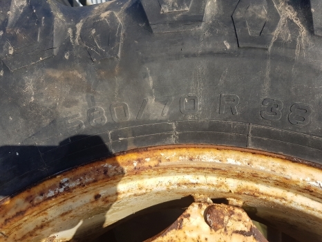 Ford Rear Wheel Complete R38 Pirelli Tm700 580/70r38 - Roue complète pour Tracteur agricole: photos 3 Ford Rear Wheel Complete R38 Pirelli Tm700 580/70r38 - Roue complète pour Tracteur agricole: photos 3