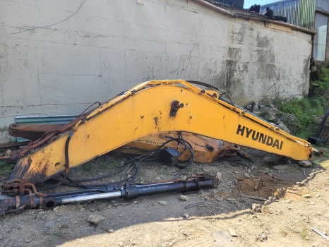 Hyundai Hx220lc Boom 5.68 M 61k6-10100, 61k6-11062 - Flèche pour Pelle: photos 1 Hyundai Hx220lc Boom 5.68 M 61k6-10100, 61k6-11062 - Flèche pour Pelle: photos 1