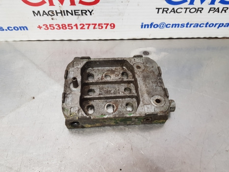 John Deere 3050, 3350, 3650, 3155, Fuel Filter Head Re28534 - Filtre à carburant: photos 1 John Deere 3050, 3350, 3650, 3155, Fuel Filter Head Re28534 - Filtre à carburant: photos 1