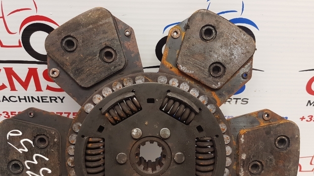 John Deere 40 , 41 And 50 Series Clutch Disc Al70272 - Disque d'embrayage pour Tracteur agricole: photos 2 John Deere 40 , 41 And 50 Series Clutch Disc Al70272 - Disque d'embrayage pour Tracteur agricole: photos 2