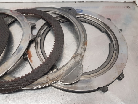John Deere 6110, 6400, Transmission Powrquad Planetary Brake Discs Kit R176474 - Boîte de vitesse: photos 3 John Deere 6110, 6400, Transmission Powrquad Planetary Brake Discs Kit R176474 - Boîte de vitesse: photos 3
