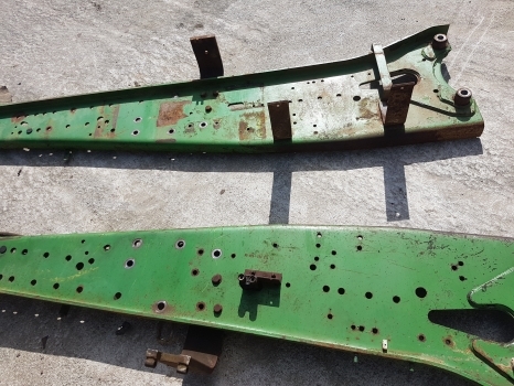 John Deere 6610, 6510, 6605 Premuim Main Frame, Mounting Pair L113352, L113353 - Fenêtre et pièces pour Tracteur agricole: photos 3 John Deere 6610, 6510, 6605 Premuim Main Frame, Mounting Pair L113352, L113353 - Fenêtre et pièces pour Tracteur agricole: photos 3