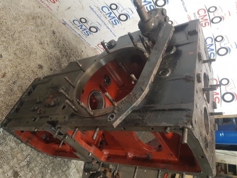 Lamborghini 1106, 956 Same Laser Rear Centre Housing 269.3111.0, 0.269.3111.0/50 - Essieu arrière pour Tracteur agricole: photos 2 Lamborghini 1106, 956 Same Laser Rear Centre Housing 269.3111.0, 0.269.3111.0/50 - Essieu arrière pour Tracteur agricole: photos 2
