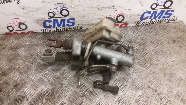 Landini Mythos Series 115 Brake Master Cylinders Kit 3666220m91 - Cylindre de frein pour Tracteur agricole: photos 3 Landini Mythos Series 115 Brake Master Cylinders Kit 3666220m91 - Cylindre de frein pour Tracteur agricole: photos 3