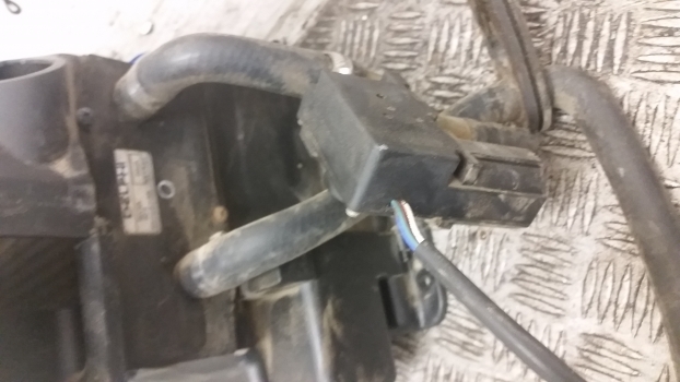 Landini Mythos Series 115 Cab Air Cleaner Box 3657825m91 - Filtre de salon pour Tracteur agricole: photos 3 Landini Mythos Series 115 Cab Air Cleaner Box 3657825m91 - Filtre de salon pour Tracteur agricole: photos 3