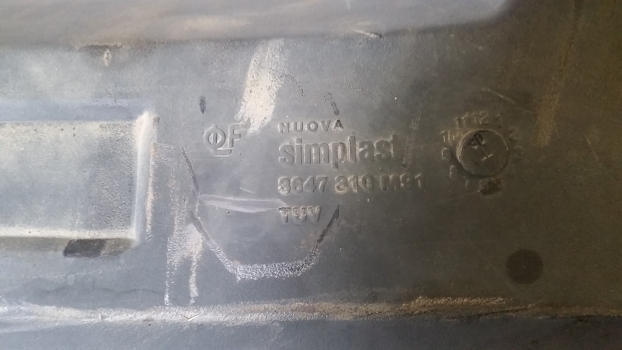 Landini Mythos Series 115 Fuel Tank 3647933m94, 3647310m91, 3652135m91 - Réservoir de carburant pour Tracteur agricole: photos 2 Landini Mythos Series 115 Fuel Tank 3647933m94, 3647310m91, 3652135m91 - Réservoir de carburant pour Tracteur agricole: photos 2