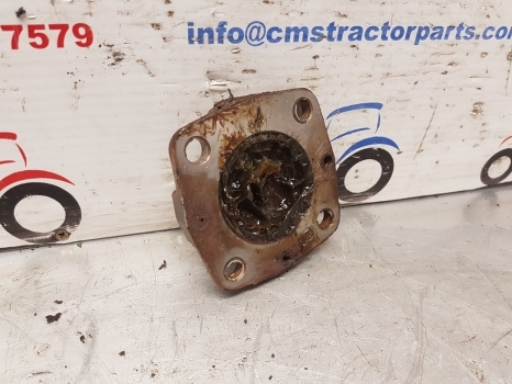 Landini Vision 95, 105 Front Axle King Pin Top Cover 3557986m1 - Essieu avant pour Tracteur agricole: photos 1 Landini Vision 95, 105 Front Axle King Pin Top Cover 3557986m1 - Essieu avant pour Tracteur agricole: photos 1