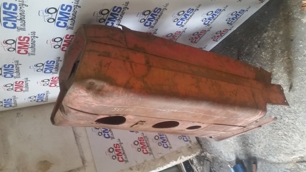 Massey Ferguson 135 Engine Hood Bonnet. Please Check By Photos. - Capot pour Tracteur agricole: photos 2 Massey Ferguson 135 Engine Hood Bonnet. Please Check By Photos. - Capot pour Tracteur agricole: photos 2