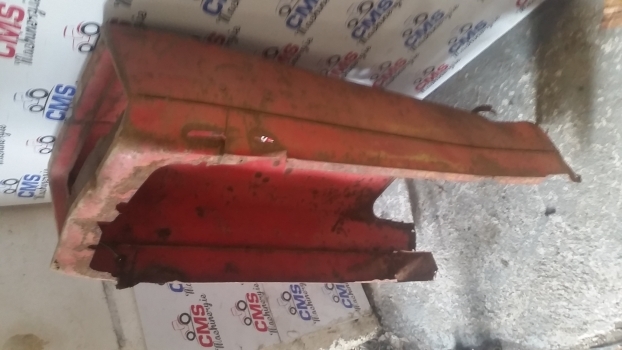 Massey Ferguson 135 Engine Hood Bonnet. Please Check By Photos. - Capot pour Tracteur agricole: photos 4 Massey Ferguson 135 Engine Hood Bonnet. Please Check By Photos. - Capot pour Tracteur agricole: photos 4