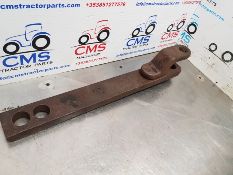 Massey Ferguson 390, 690, 675 Drawbar, Draw Bar 1686122m92 - Frame/ Châssis: photos 3 Massey Ferguson 390, 690, 675 Drawbar, Draw Bar 1686122m92 - Frame/ Châssis: photos 3