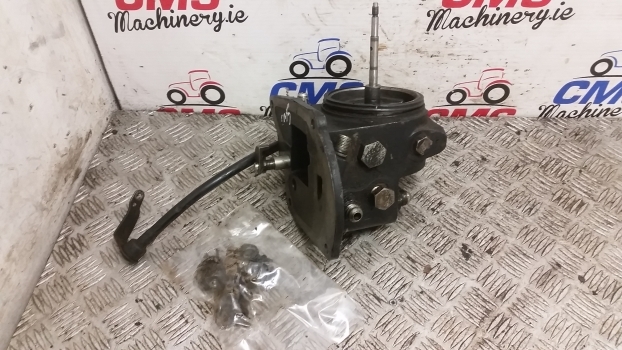 Massey Ferguson 4255, 4255 Hydraulic Filter Cover 3808025m93 - Filtre hydraulique pour Tracteur agricole: photos 1 Massey Ferguson 4255, 4255 Hydraulic Filter Cover 3808025m93 - Filtre hydraulique pour Tracteur agricole: photos 1