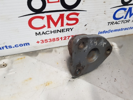 Massey Ferguson 5612, 5712 Front Axle King Pin Acv0080620, 720.06.036.01 - Essieu avant: photos 4 Massey Ferguson 5612, 5712 Front Axle King Pin Acv0080620, 720.06.036.01 - Essieu avant: photos 4