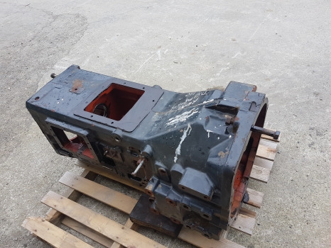 Boîte de vitesse New Holland Case Mxm, Tm, Tm130 Transmission Housing 5188850, 47125544, 51888509: photos 9