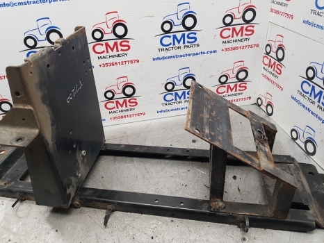 New Holland Case Puma 145, T7.200 Hood Support Assy 84337706, 84485123, 84268312 - Capot pour Tracteur agricole: photos 4 New Holland Case Puma 145, T7.200 Hood Support Assy 84337706, 84485123, 84268312 - Capot pour Tracteur agricole: photos 4