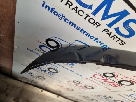 New Holland Case T6000, T7000, T6, T7, Puma Cab Mudguard Extension Lh 82038240 - Aile: photos 4 New Holland Case T6000, T7000, T6, T7, Puma Cab Mudguard Extension Lh 82038240 - Aile: photos 4