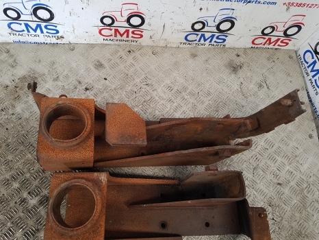 New Holland Case T7, Puma T7.225 Cab Suspension Bracket Support Lhs Rhs 84353071 - Suspension de cabine pour Tracteur agricole: photos 3 New Holland Case T7, Puma T7.225 Cab Suspension Bracket Support Lhs Rhs 84353071 - Suspension de cabine pour Tracteur agricole: photos 3