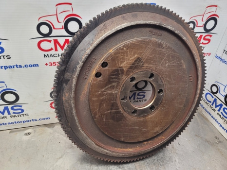 New Holland Case Tm, Mxm Ser Tm155 Flywheel Assy 82003751, 82001276, 82003745 - Volant moteur: photos 5 New Holland Case Tm, Mxm Ser Tm155 Flywheel Assy 82003751, 82001276, 82003745 - Volant moteur: photos 5