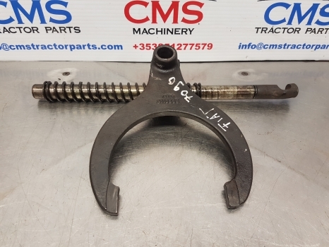 New Holland Fiat 70-90, 90, 93, 94 Series, L95 Transmission Shift Fork 5113659 - Transmission pour Tracteur agricole: photos 2 New Holland Fiat 70-90, 90, 93, 94 Series, L95 Transmission Shift Fork 5113659 - Transmission pour Tracteur agricole: photos 2