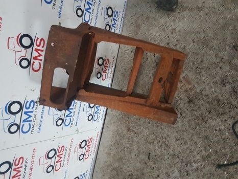 New Holland T5.100, 110, 120 Foot Step Lhs Complete 47655756, 47692166 - Marchepied pour Tracteur agricole: photos 3 New Holland T5.100, 110, 120 Foot Step Lhs Complete 47655756, 47692166 - Marchepied pour Tracteur agricole: photos 3