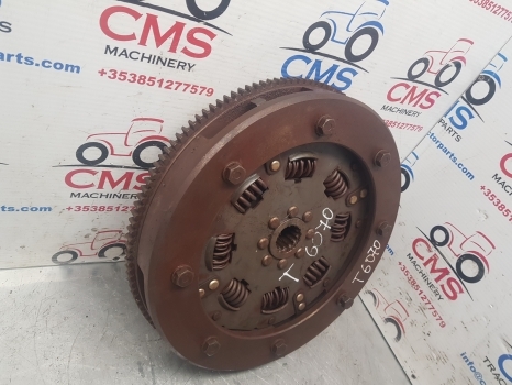 New Holland T6000, T7, T7000 T6070 Engine Flywheel Complete 87300081; 87300082 - Volant moteur pour Tracteur agricole: photos 3 New Holland T6000, T7, T7000 T6070 Engine Flywheel Complete 87300081; 87300082 - Volant moteur pour Tracteur agricole: photos 3