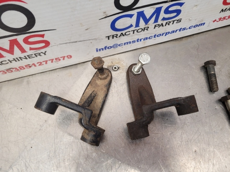 New Holland T7.260, T7040, Case Puma Lwb Front Mudguard Limiter Kit 87475467 - Aile: photos 3 New Holland T7.260, T7040, Case Puma Lwb Front Mudguard Limiter Kit 87475467 - Aile: photos 3