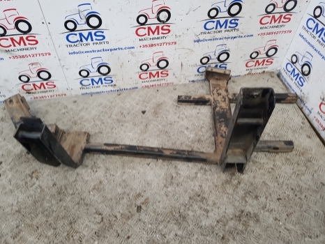New Holland T8 Steyr Profi Case Maxxum 145 Fuel Tank Bracket Support 47861975 - Réservoir de carburant pour Tracteur agricole: photos 4 New Holland T8 Steyr Profi Case Maxxum 145 Fuel Tank Bracket Support 47861975 - Réservoir de carburant pour Tracteur agricole: photos 4