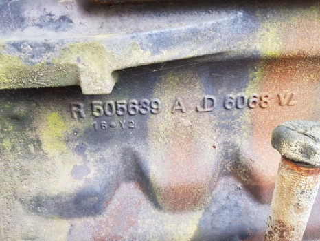 Renault Claas Ares Engine Block, Cylinder Head, Crankshaft Nut R505639, Jd6068vl - Moteur et pièces: photos 3 Renault Claas Ares Engine Block, Cylinder Head, Crankshaft Nut R505639, Jd6068vl - Moteur et pièces: photos 3
