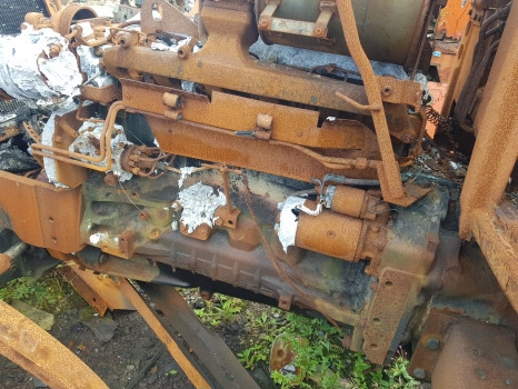 Renault Claas Ares Engine Block, Cylinder Head, Crankshaft Nut R505639, Jd6068vl - Moteur et pièces: photos 5 Renault Claas Ares Engine Block, Cylinder Head, Crankshaft Nut R505639, Jd6068vl - Moteur et pièces: photos 5