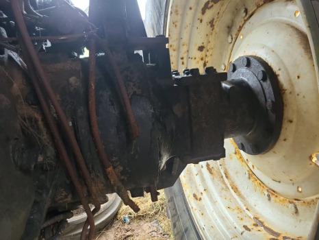 Valtra S230, S240, S260, S280 Rear Half Axle Lhs V35114400, V35115200 - Essieu arrière pour Machine agricole: photos 3 Valtra S230, S240, S260, S280 Rear Half Axle Lhs V35114400, V35115200 - Essieu arrière pour Machine agricole: photos 3