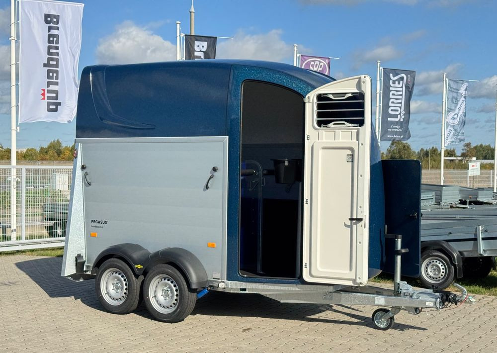 HUMBAUR Pegasus 2400 | siodlarnia, DMC 2400kg, przyczepa do przewozu 2 koni - Van chevaux: photos 2 HUMBAUR Pegasus 2400 | siodlarnia, DMC 2400kg, przyczepa do przewozu 2 koni - Van chevaux: photos 2