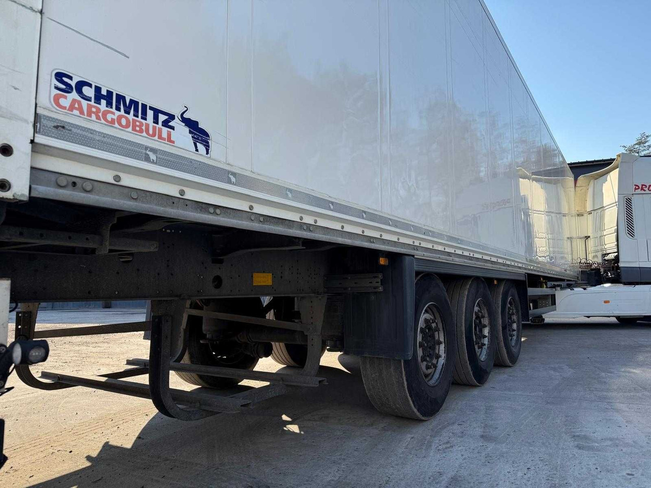Schmitz Izoterma Kontener Box, 2017r, roleta , 481083 km , z Francji - Semi-remorque isothermique: photos 4 Schmitz Izoterma Kontener Box, 2017r, roleta , 481083 km , z Francji - Semi-remorque isothermique: photos 4