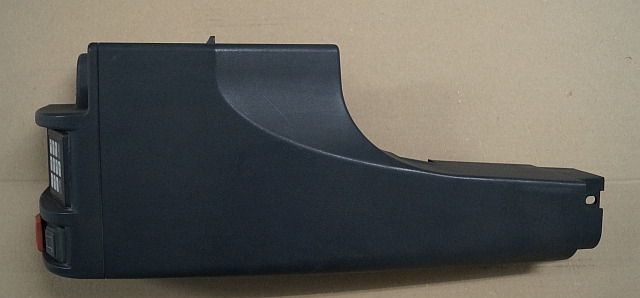 Jungheinrich 51121777 | right panel includiing code key candis can code sn. S30X - Carrosserie et extérieur pour Matériel de manutention: photos 1 Jungheinrich 51121777 | right panel includiing code key candis can code sn. S30X - Carrosserie et extérieur pour Matériel de manutention: photos 1