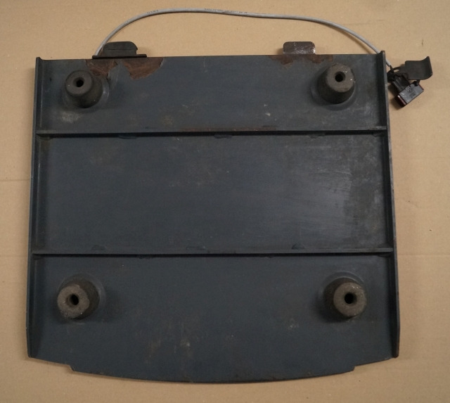 Jungheinrich 51182449 | floor mat ERE225 fixed platform floor mat ERE225 fixed platform - Frame/ Châssis pour Matériel de manutention: photos 2 Jungheinrich 51182449 | floor mat ERE225 fixed platform floor mat ERE225 fixed platform - Frame/ Châssis pour Matériel de manutention: photos 2