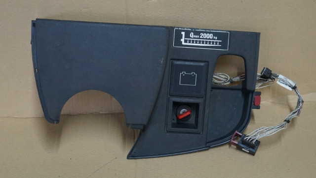 Jungheinrich 51212750 | Dashboard including ignition switch and LED battery indi - Panel de instrumentos pour Matériel de manutention: photos 1 Jungheinrich 51212750 | Dashboard including ignition switch and LED battery indi - Panel de instrumentos pour Matériel de manutention: photos 1